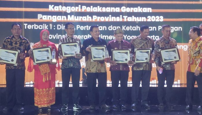 Kota Semarang Raih Penghargaan Pelaksana Gerakan Pangan Murah Terbaik 2 Nasional