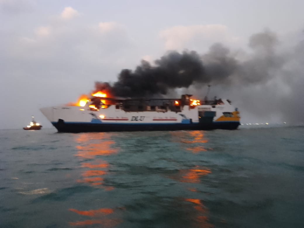 KM Kirana I Terbakar, KSOP Kelas I Tanjung Emas Pastikan Alur Pelayaran Tidak Terganggu