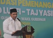 Momen Taj Yasin Ngangkring Dekat Kantor Muhammadiyah, Warga Berebut Swafoto dan Salaman