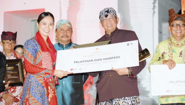 Kota Semarang Raih Juara I Di Ajang Anugerah Bangga Berwisata Tingkat Nasional 2024