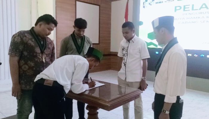 ‎HMI Semarang Lantik Pengurus Komisariat BUYA HAMKA UNIMUS Periode 2024-2025