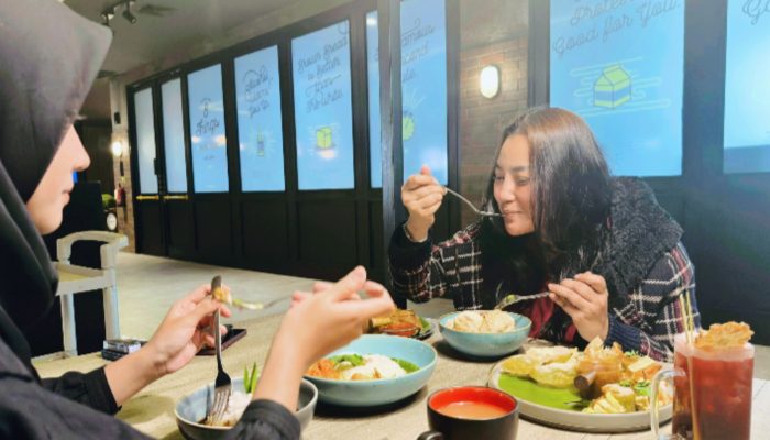 Rooms Inc Hotel Semarang Berikan Diskon Bagi Pemilik Shio Ular Di perayaan Imlek 2025