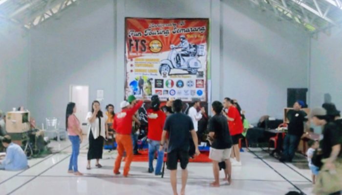 Ratusan Klub Vespa Ramaikan Acara Anniversary Yang Ke 1 Tahun Fun Touring Semarang