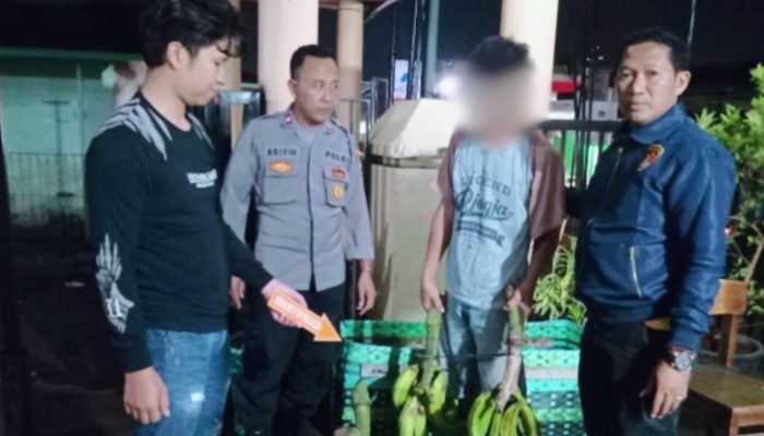 Polisi Bantu Warga Selesaikan Masalah Kasus Pencurian Pisang Tanpa Proses Hukum