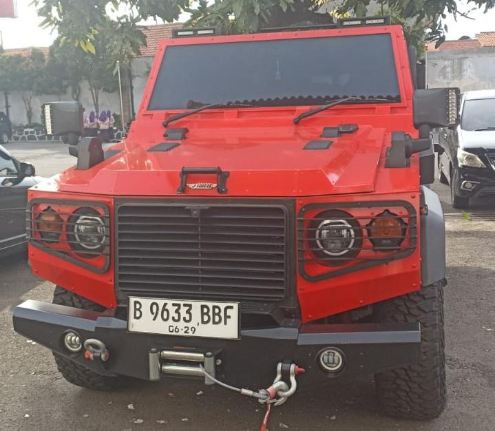Mobil Maung