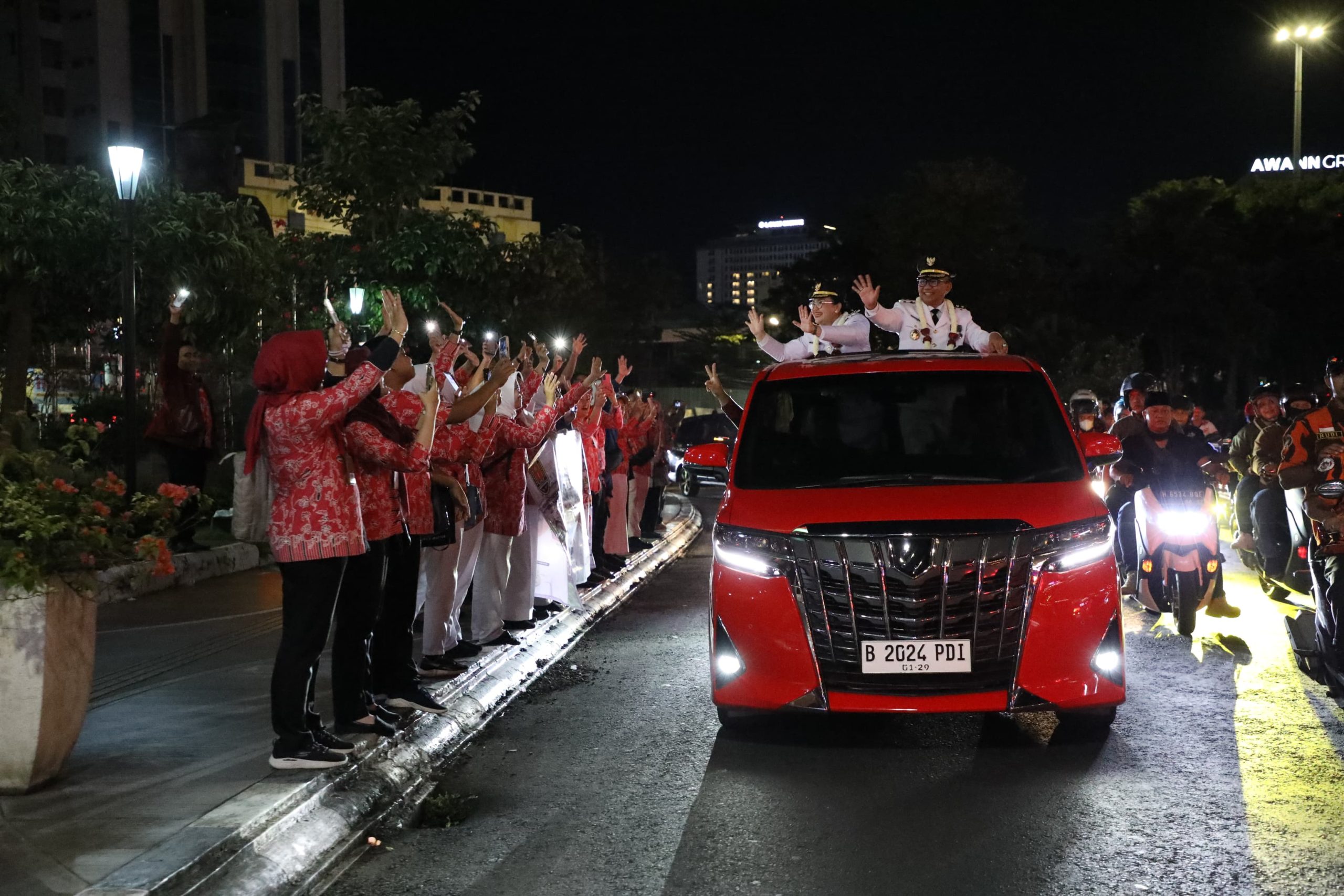 Disambut Ribuan Warga, Agustin-Iswar Komitmen Jalankan Amanah dengan Tanggung Jawab