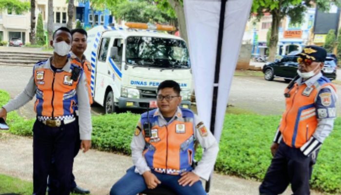 Meminimalisir Kecelakaan, Pemkot Semarang Bersama Polrestabes Dirikan Posko Terpadu di Silayur
