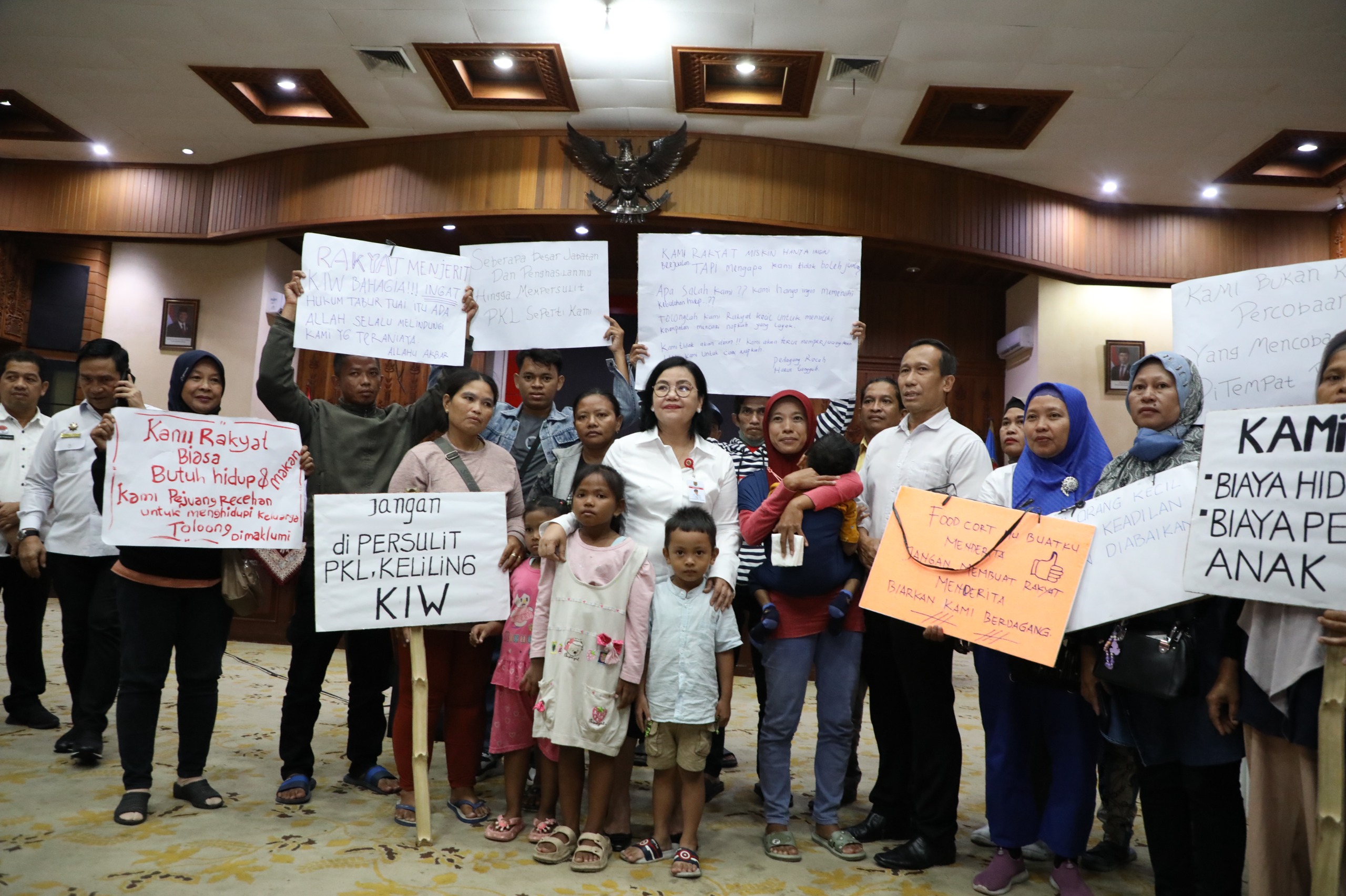 Terima PKL KIW, Agustina Wali Kota Semarang Siapkan Win-win Solution