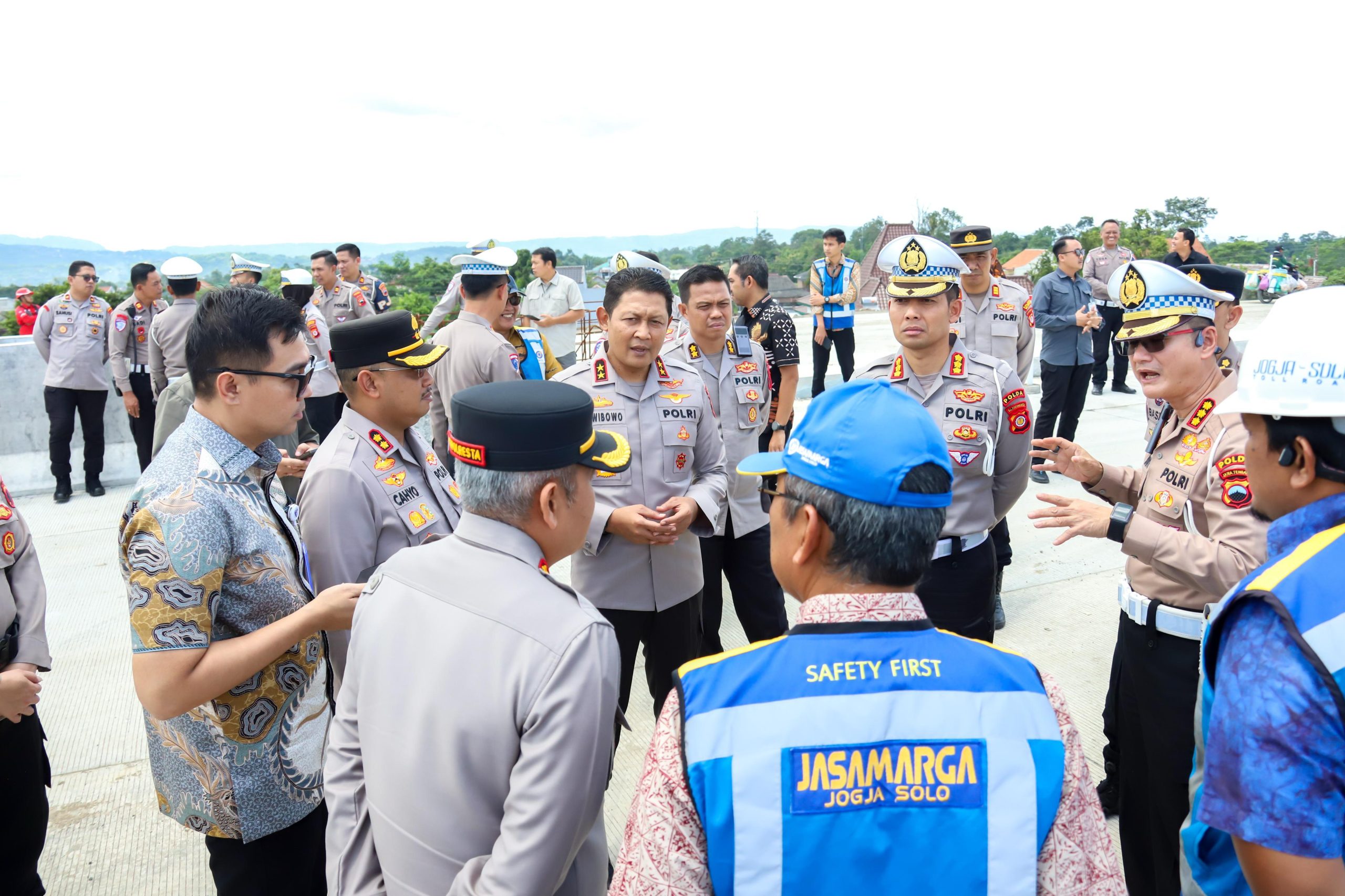 Kapolda Jateng Cek Jalur Tol Fungsional Solo-Jogja, Pastikan Kesiapan pengamanan Mudik Lebaran 2025