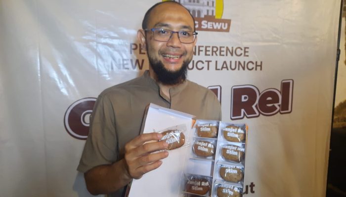 Ganjel Rel Stim: Inovasi Lapis Kukus Lawang Sewu untuk Kuliner Khas Semarang