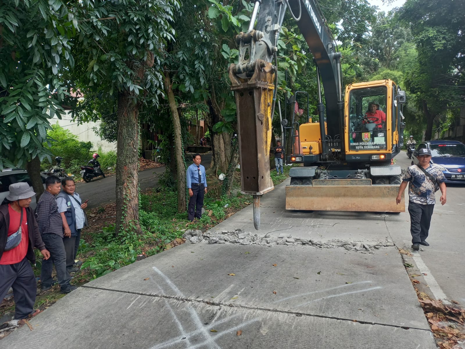 Target Rampung Pekan Ini, Pemkot Semarang Kebut Perbaikan Jalan Tanjakan Trangkil, Gunungpati