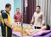 Kapolda Jateng Jenguk Brigadir Eka, Anggota Polda yang Disandera Kelompok Anarko Saat Aksi Demo