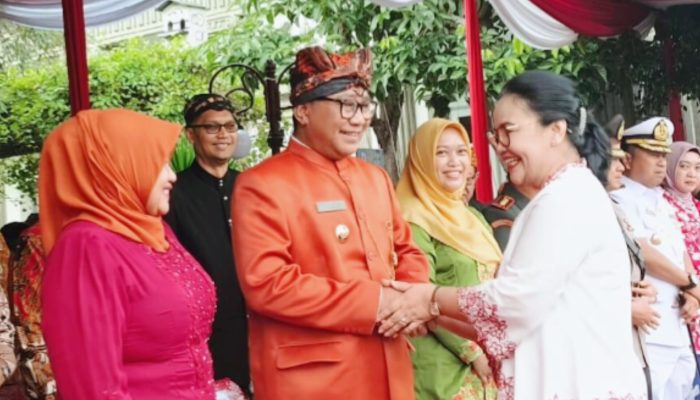 HUT ke-478, Wali Kota Semarang Berikan Kado Naik BRT Gratis Untuk Pelajar