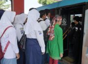 Lewat Kebijakan Kartu BRT Gratis Agustina-Iswar, Banyak Pelajar dan Mahasiswa Senang Bisa Ringankan Beban Orang Tua