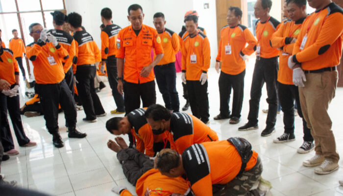 Warga Salatiga Dapat Pelatihan Gratis Oleh Basarnas Kota Semarang Terkait Pelatihan Langkah-Langkah Evakuasi Mandiri Saat Terjadi Bencana