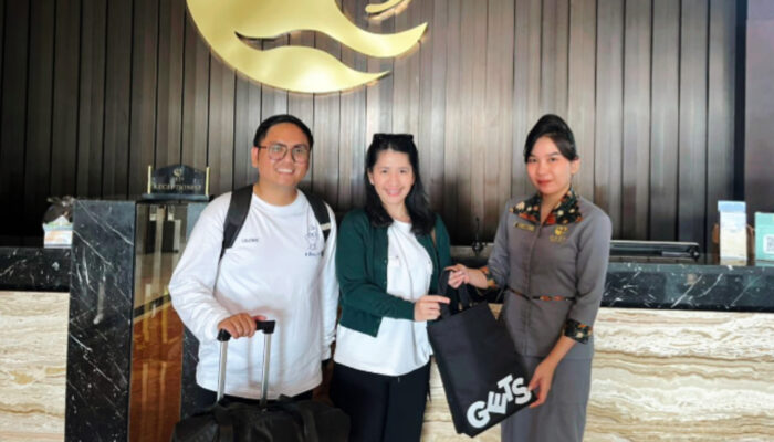 Hari Pelanggan Nasional, Hotel Gets Premiere Semarang Berikan Kejutan Spesial Kepada Para Tamu Berupa Merchandise Eksklusif