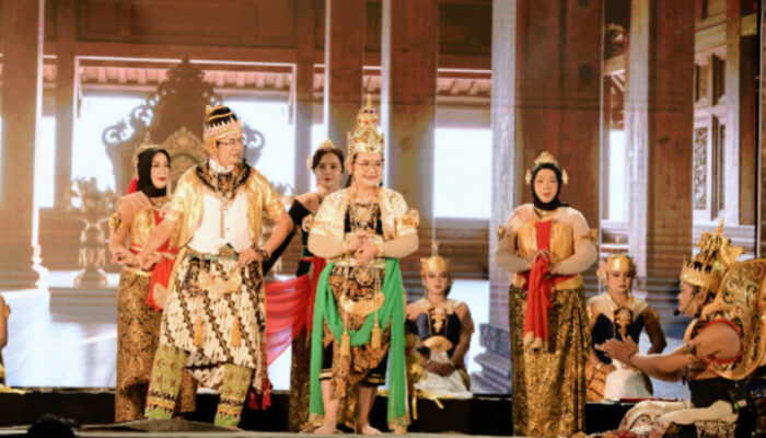 Pagelaran Wayang Orang on The Street Sukses Digelar, Wali Kota Semarang Turut Ambil Peran Sebagai Tokoh Sang Hyang Wenang