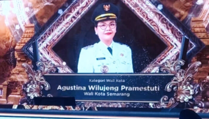 Wali Kota Semarang Kembali Meraih Penghargaan Pemimpin Perempuan Terpopuler di Ajang Anugerah Humas Indonesia