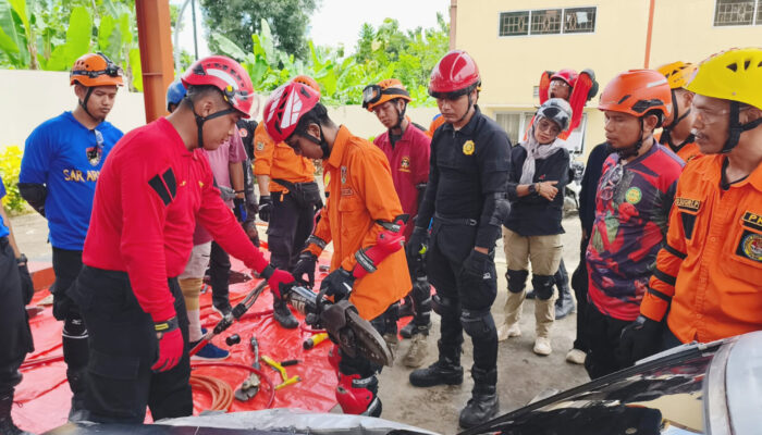 56 Anggota FKP3 Wilayah Semarang Raya Ikuti Pelatihan Vehicle Accident Rescue (VAR)