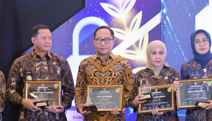 Kota Semarang Raih Penghargaan Badan Publik Kabupaten/Kota Provinsi Jawa Tengah Terbaik Kategori Informatif