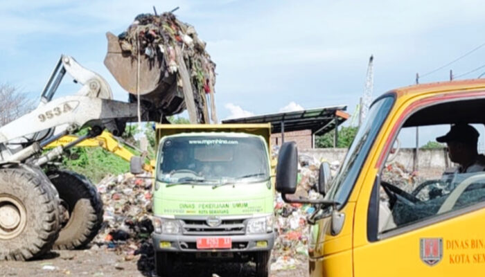 Kerja Gotong Royong, Jajaran Pemerintah Kota Semarang Berhasil Bersihkan Sampah di TPS Muktiharjo Kidul