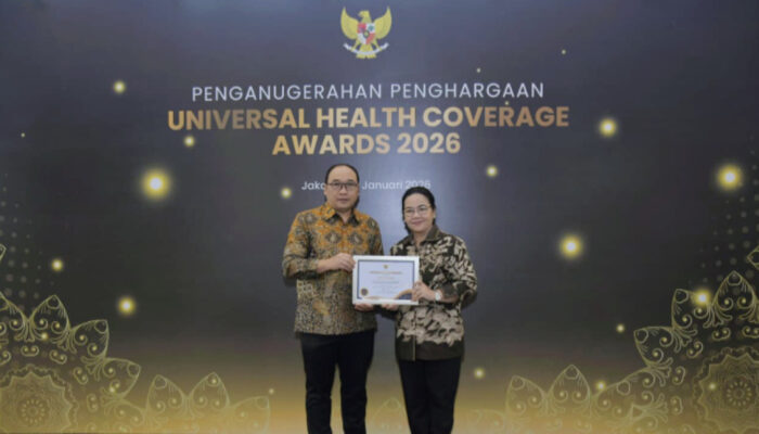 Kepesertaan JKN 85 Persen, Kota Semarang Raih Penghargaan UHC Award