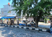 Satpol PP Kota Semarang Tertibkan 15 Lapak PKL di Tlogosari