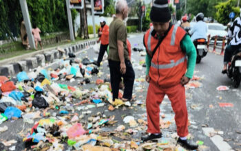 Viral di Medsos, DLH Semarang Tangani Cepat Tumpahan Sampah di Sultan Agung