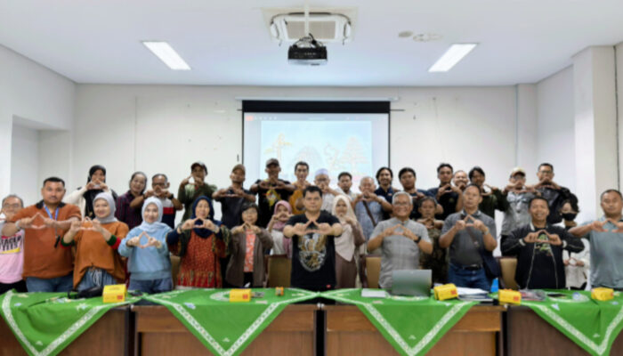 Akademik Bonsai Semarang Buka Sekolah Seni dan Budidaya Bonsai, Warga Bisa Belajar Merawat Pohon Mini