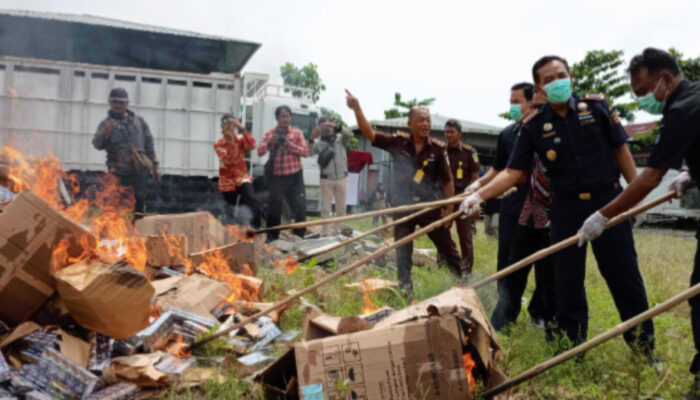 Puluhan Perkara Tindak Pidana, Kejari Semarang Eksekusi Barang Bukti di Rupbasan