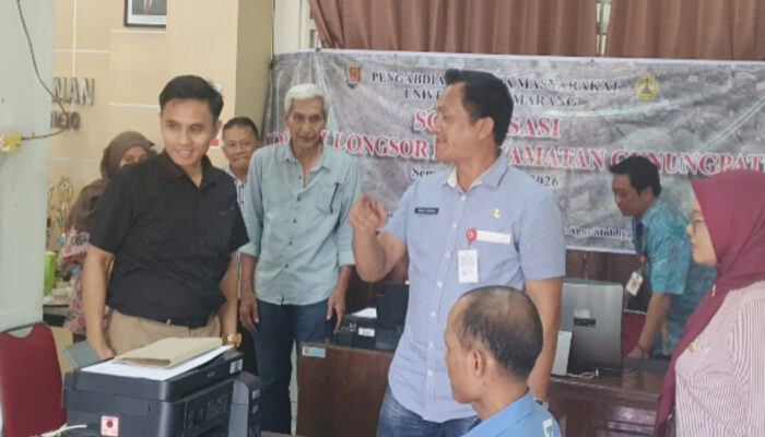 Tim PkM USM Edukasi Warga Gunungpati tentang Potensi Longsor
