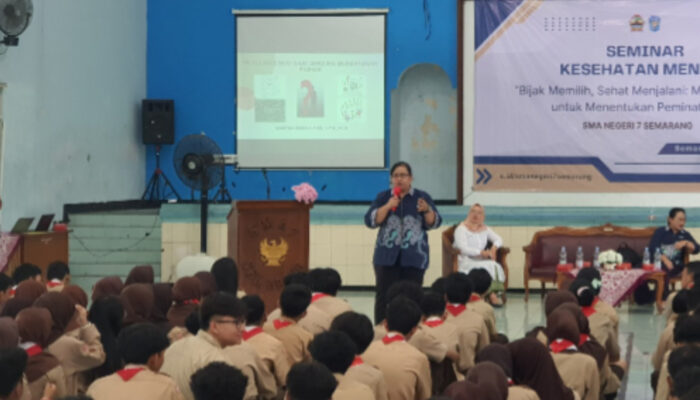 Fakultas Psikologi USM Gelar Psikoedukasi Kesehatan Mental bagi Siswa SMAN 7 Semarang