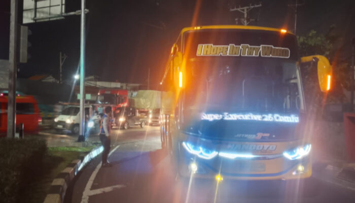 Bus AKAP Masih Putar Balik di Jalan Prof. Hamka, Dishub kota Semarang Gencarkan Sosialisasi