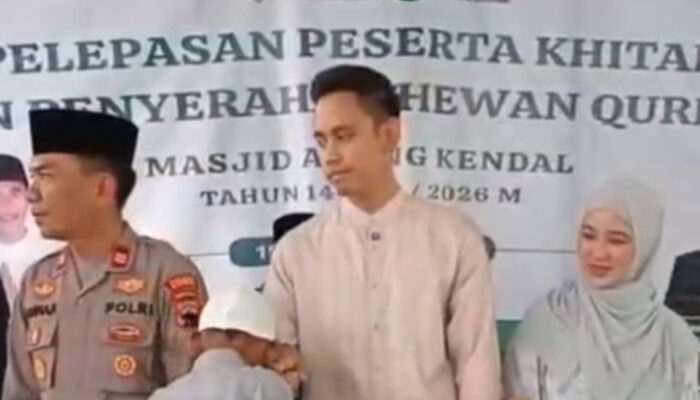 Hadiri Idul Adha 1447 H di Kendal, Dico Ganinduto Ikut Santuni Anak Yatim