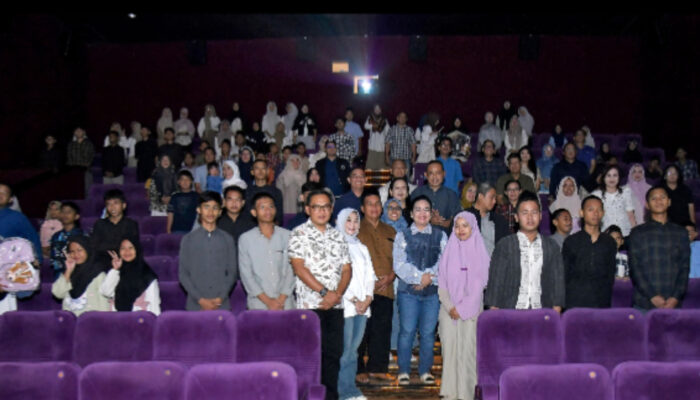 Ajak Anak-anak Yatim Nobar Children of Heaven, Wali Kota Semarang Hadirkan Kebahagiaan dan Semangat untuk Meraih Mimpi