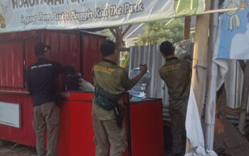 Tiga Lapak PKL Liar dan Area Parkir Tak Berizin di Jalan Madukoro Ditertibkan