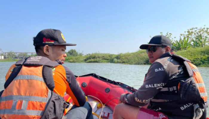 SAR Gabungan Cari Pemancing Hilang di Sungai Kalijajar Demak