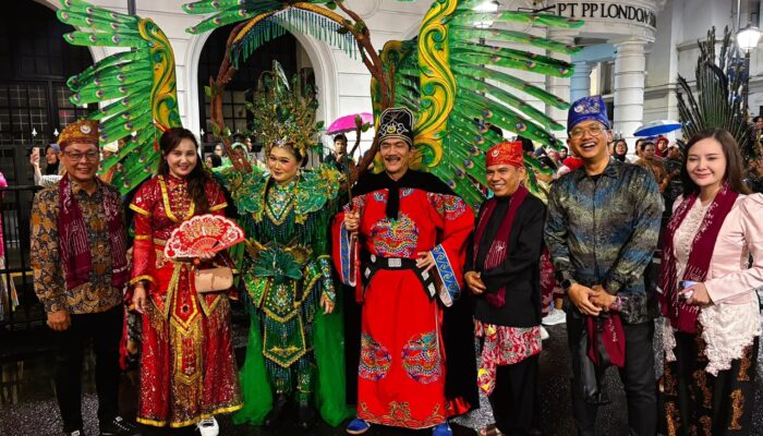 PDAM Tirta Moedal Kota Semarang Ikut Meriahkan Karnaval Nusantara di Rakernas APEKSI di Medan