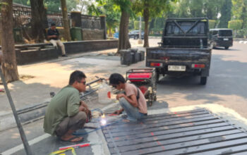 DPU Semarang Jelaskan Penyebab Grill Jalan Pahlawan Masih Bising, Material Baru Masih Diproduksi