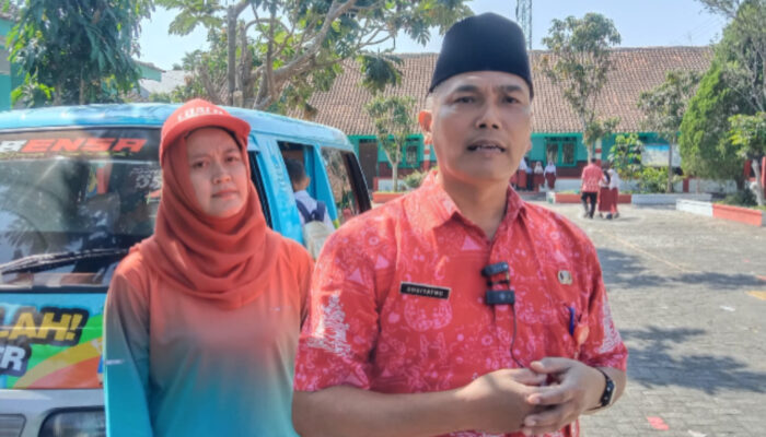 Salut! Guru di SD Negeri Bener 01 Kabupaten Semarang Patungan Beli Mobil Bekas demi Antar Murid Pulang dengan Aman