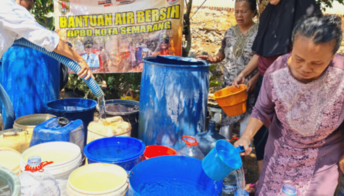 Kekeringan Mulai Meluas, Pemkot Semarang Siapkan Ratusan Ribu Liter Air Bersih Untuk Warga
