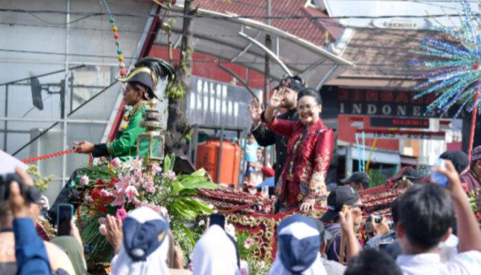 Wali Kota Semarang Hadirkan Pesan Toleransi dalam Pawai Ta’aruf MTQ Nasional XXXI
