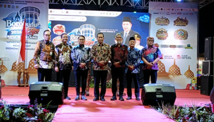 Menteri Koperasi Ferry Juliantono Resmi Buka Borobudur Indonesia Expo 2026 di Alun-Alun Kota Magelang