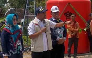 Kolaborasi USM dan Alumni SMAN 2 Sragen Salurkan 136 Ribu Liter Air untuk Warga Ngrombo
