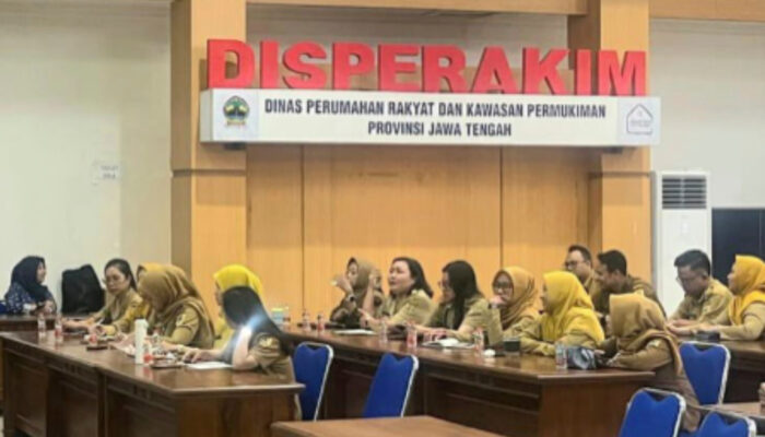 Tingkatkan Kompetensi Bahasa Inggris, USM LCC Latih Pegawai Disperakim Jateng