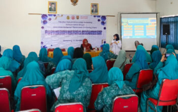 Tim PkM Fakultas Hukum USM Sosialisasikan Perlindungan Data Pribadi kepada Kader PKK DadapsariUSM Edukasi Kader PKK Dadapsari