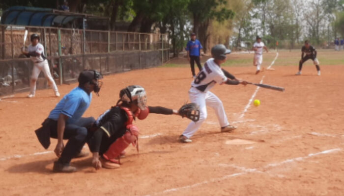 Menang Telak 14-0 atas Kudus, Softball Semarang Mantapkan Langkah Menuju Emas