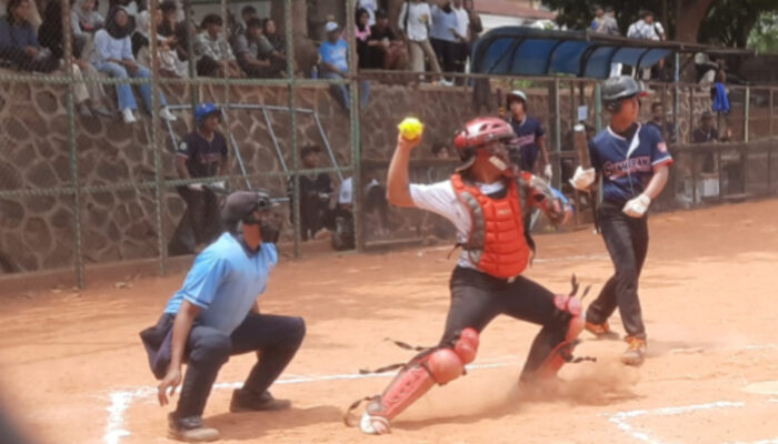 Dua Laga dalam Sehari, Kelelahan Jadi Tantangan Softball Putra Semarang di Porprov 2026